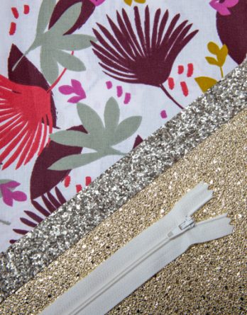 Le kit de couture MINI trousse NINA CHIC -Fleurs dans le vent /simili cuir texturé or