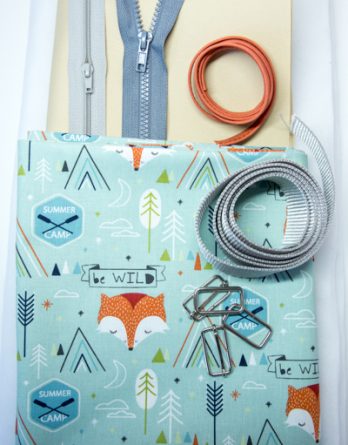 Le kit de couture sac à dos Loopy (toutes tailles)  - coton Renard summer camp /toile à sac imperméable ficelle