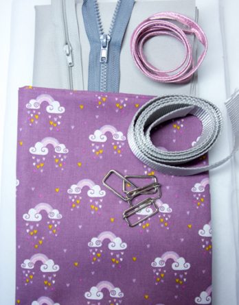 Le kit de couture sac à dos Loopy (toutes tailles)  - coton arc en ciels fond prune /toile à sac imperméable gris clair