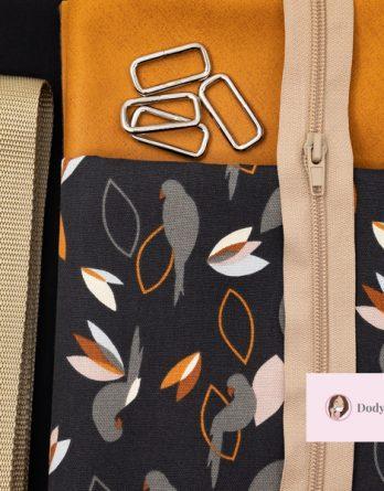 Le kit de couture sac Hugo (tailles 1 et 2)  - petits perroquets gris pétales dans des tons ocre /fond de sac épais chiné vintage ocre