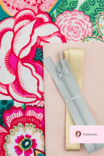 Kit de couture trousse Louisette (Toute taille) - Toile enduit pailleté  rose/ Ravana rose - Dodynette