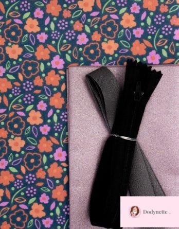 Kit de couture trousse Louisette (Toute taille) - Toile enduite pailleté violine/ Petites fleurs pep's fond foncé