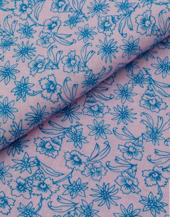 Tissu coton Tattoo fleuri bleu/rose- par multiple de 50 cm